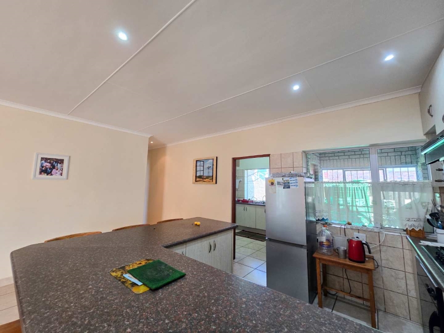 3 Bedroom Property for Sale in Stilbaai Wes Western Cape